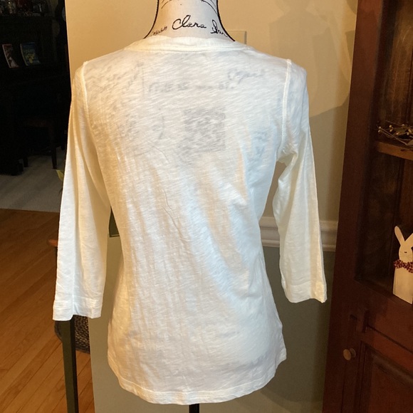 NWT! Eddie Bauer creme modified Henley top - Picture 3 of 5